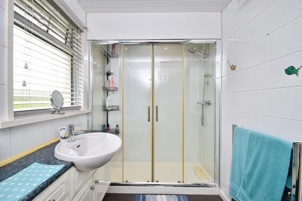 Bodfuan LLANELLI, SA14, photo 12