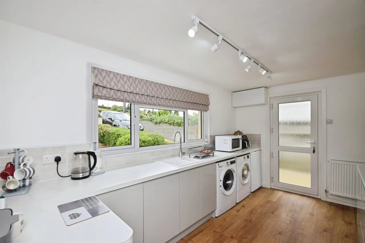 Bodfuan LLANELLI, SA14, photo 9