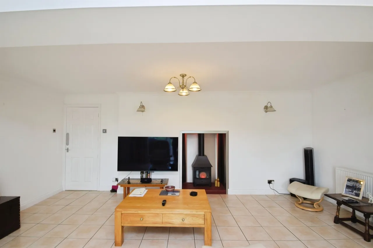 Bodfuan LLANELLI, SA14, photo 5