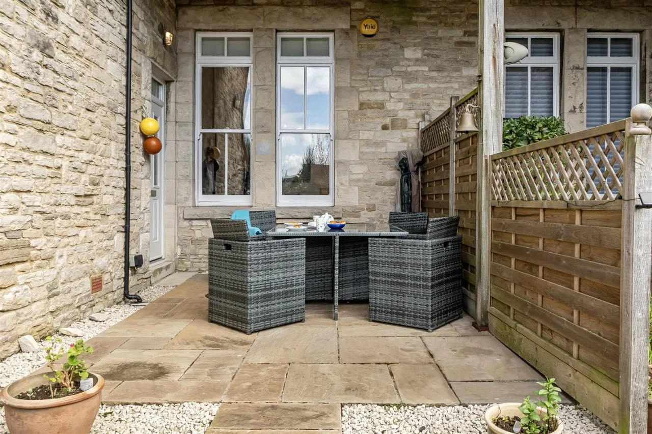 High Street, Swanage, BH19, photo 7
