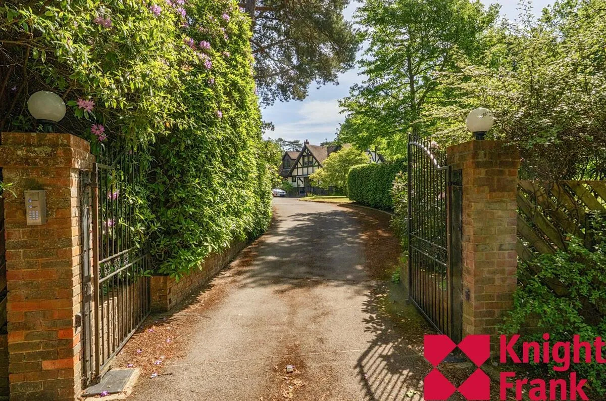 Hurstwood, Ascot, SL5, photo 16