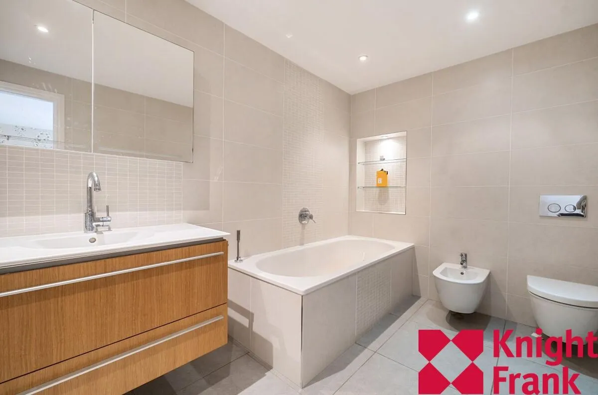 Hurstwood, Ascot, SL5, photo 12