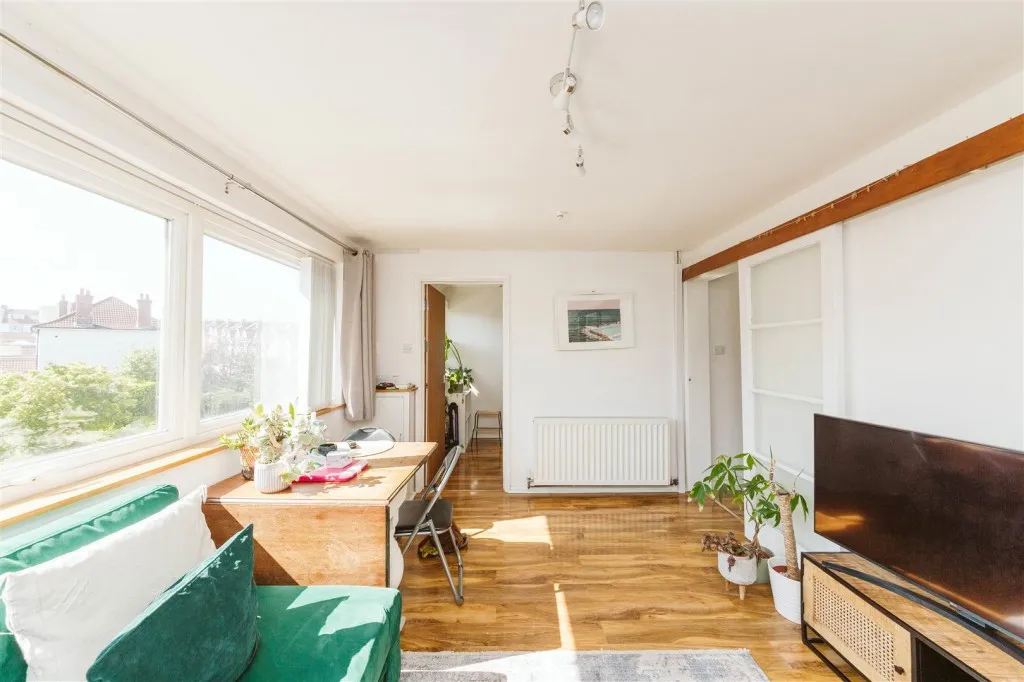 5c, Cairns Court, Cairns Road, Westbury Park, Bristol, BS6 7TL, photo 13