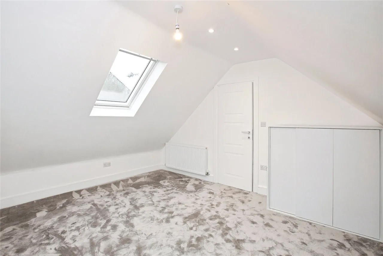 Perkins Road, Ilford, IG2, photo 8