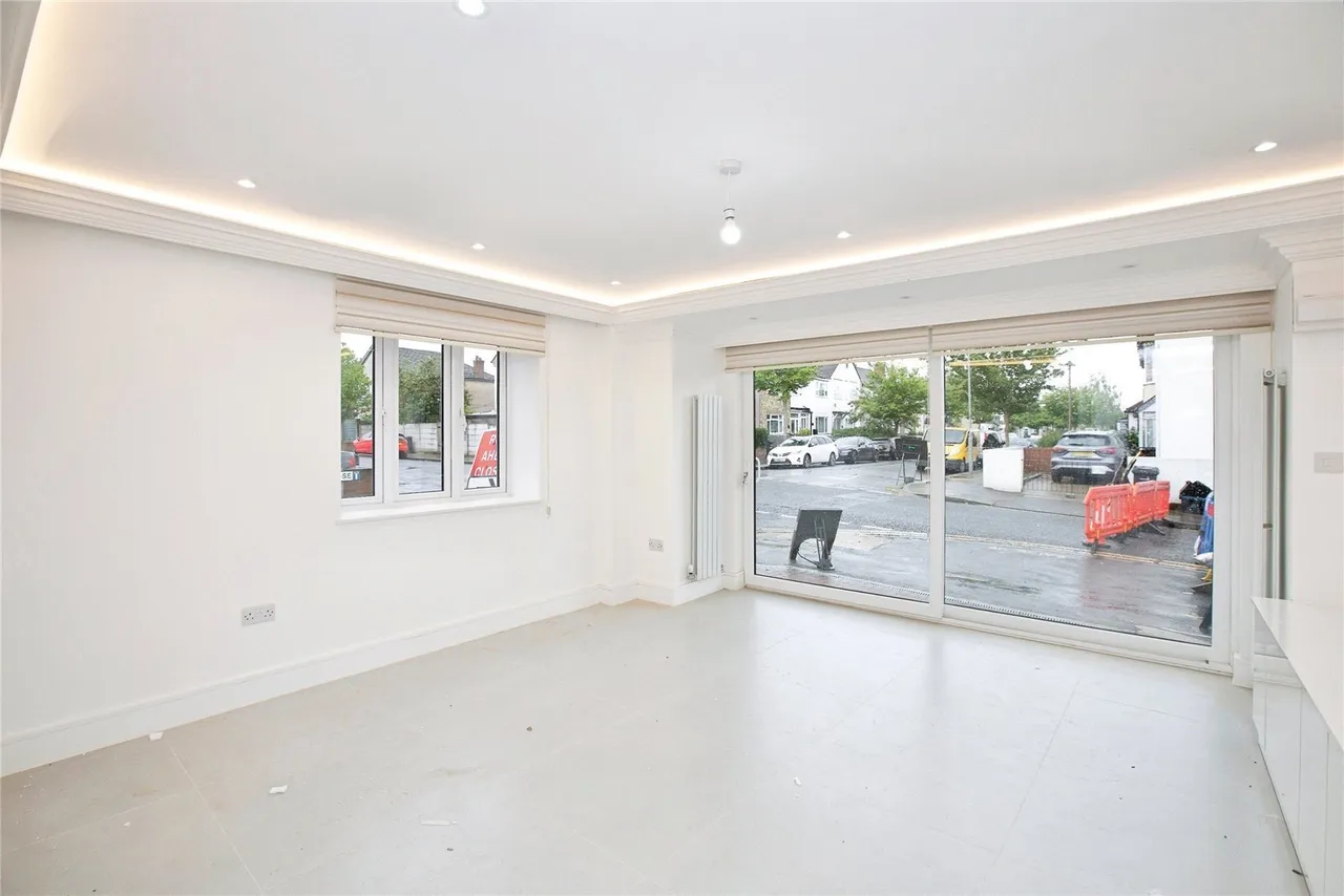 Perkins Road, Ilford, IG2, photo 15