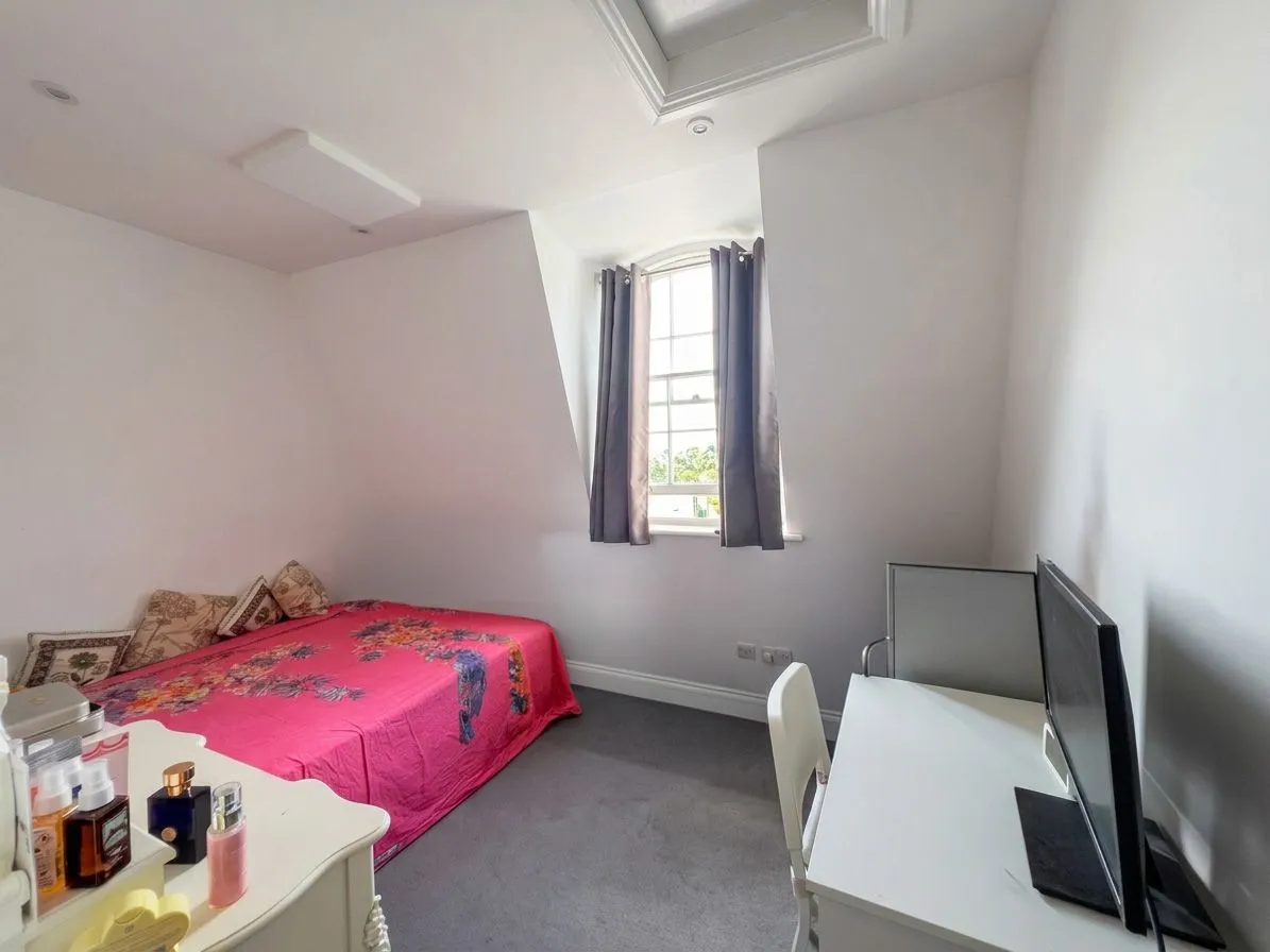 Calvert Drive, Dartford, DA2 7GB, photo 9