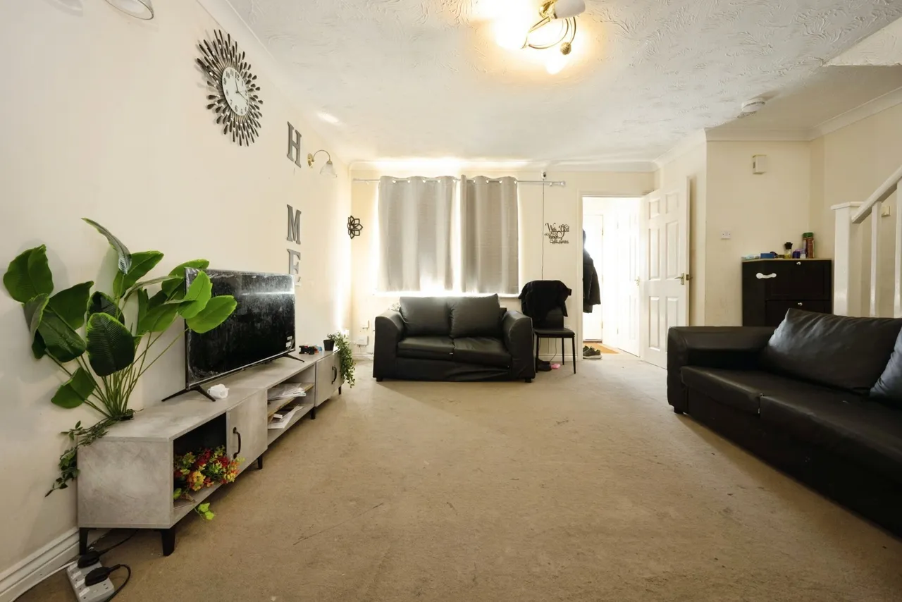 De Havilland Avenue, Shortstown, Bedford, Bedfordshire, MK42, photo 3