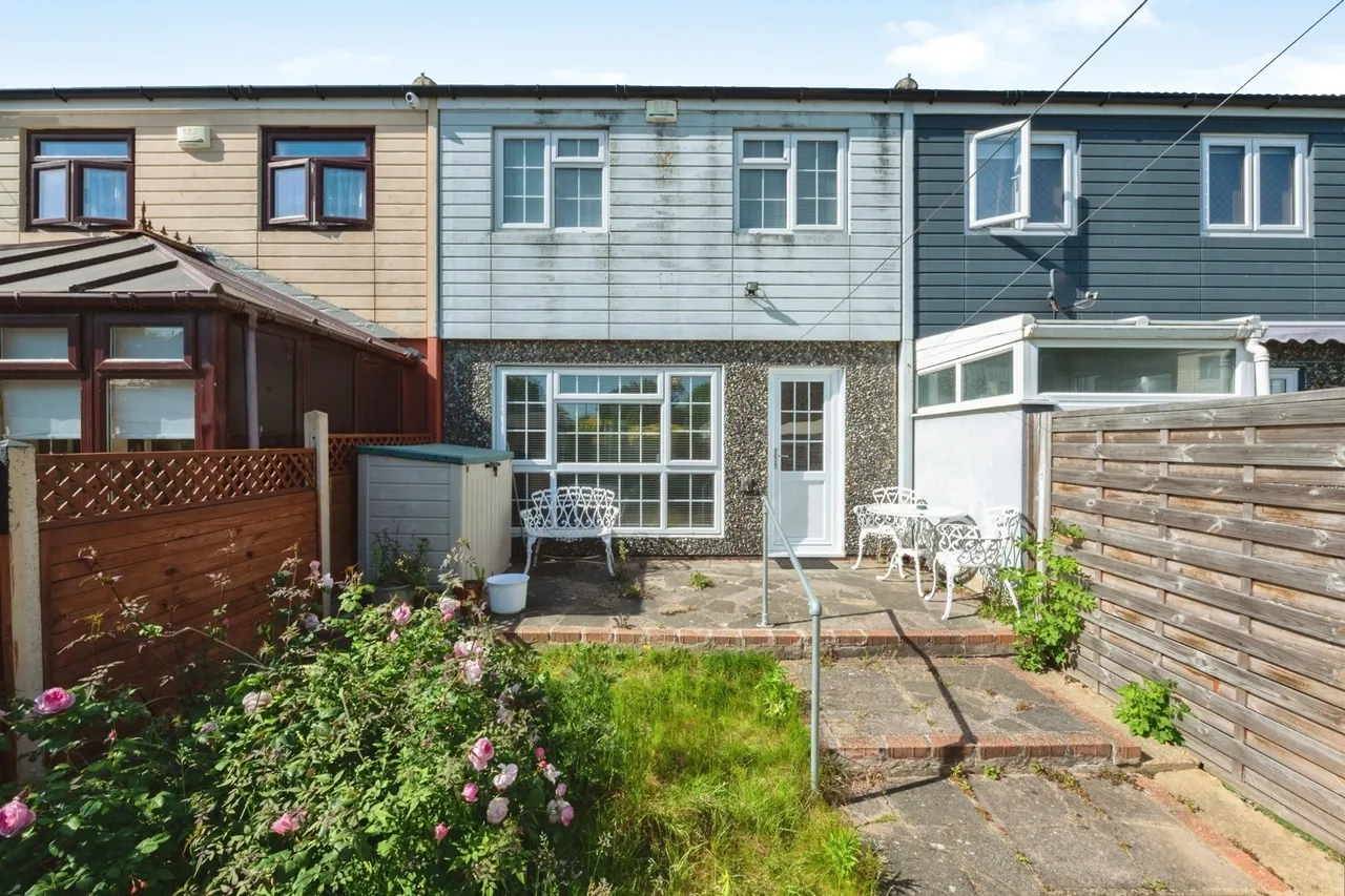 Viola Close, South Ockendon, Essex, RM15, photo 9