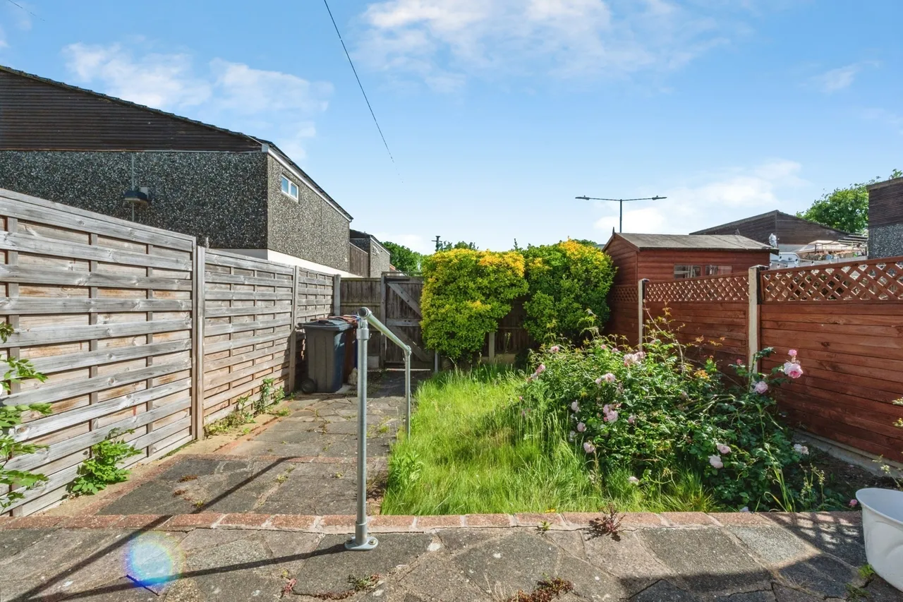 Viola Close, South Ockendon, Essex, RM15, photo 8