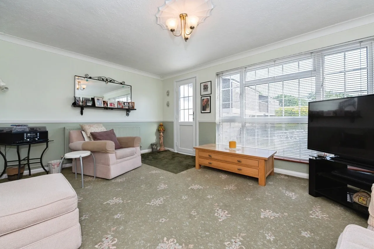 Viola Close, South Ockendon, Essex, RM15, photo 17