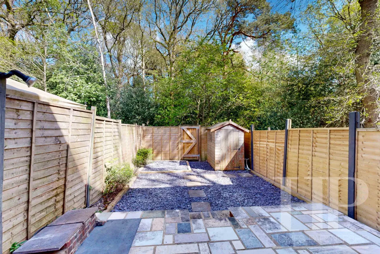 Greenways Walk, Crawley, RH11, photo 10