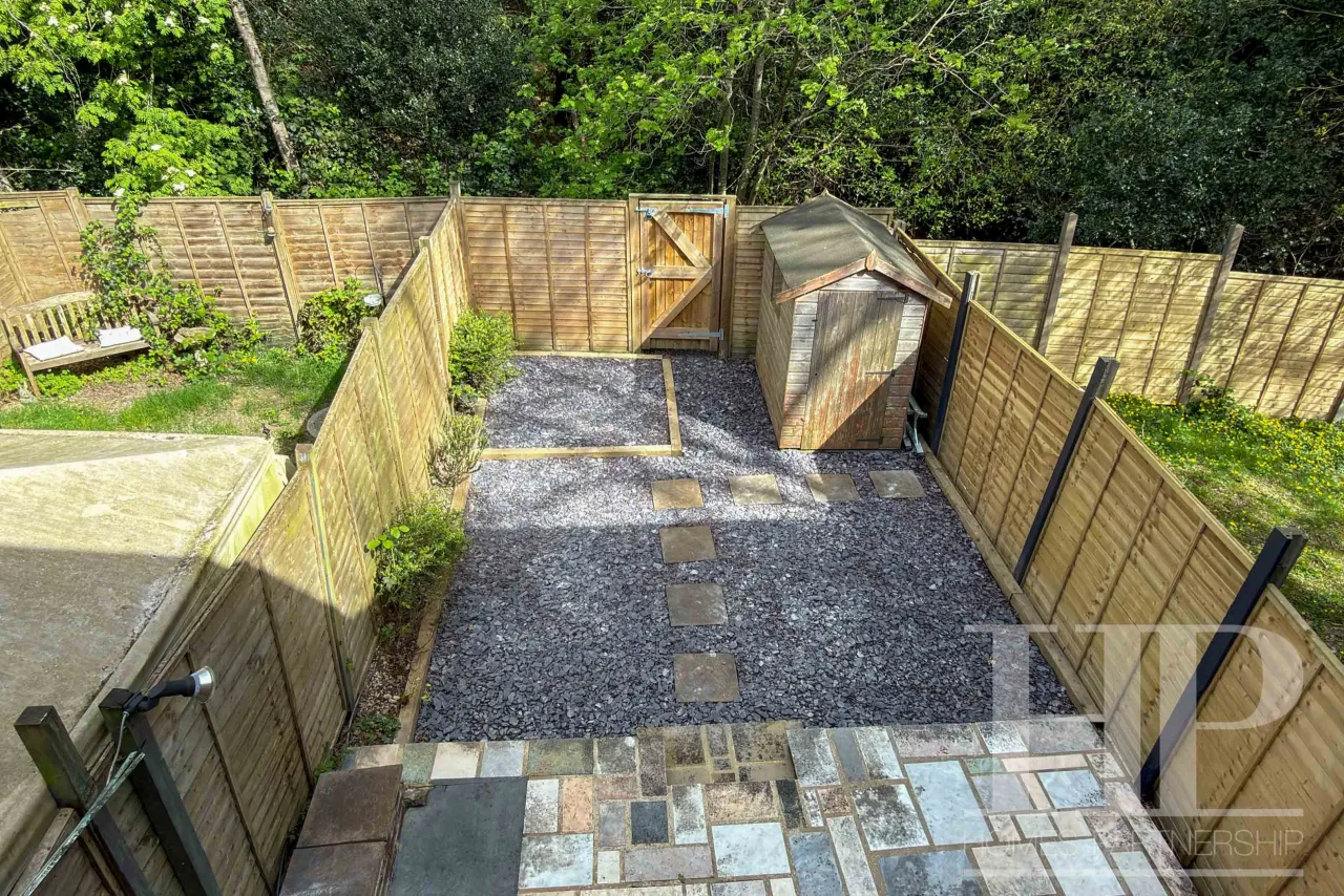 Greenways Walk, Crawley, RH11, photo 12