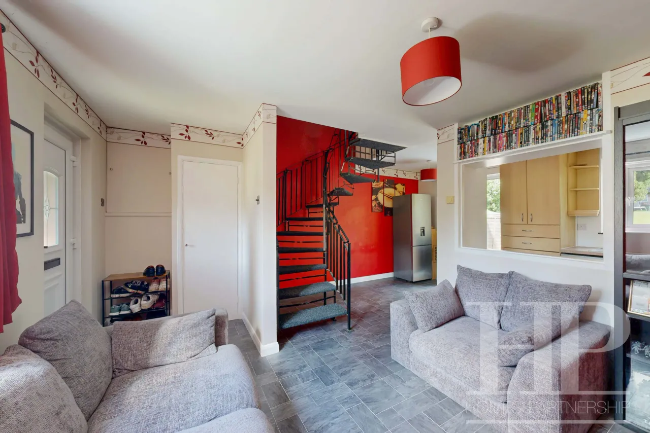 Greenways Walk, Crawley, RH11, photo 5