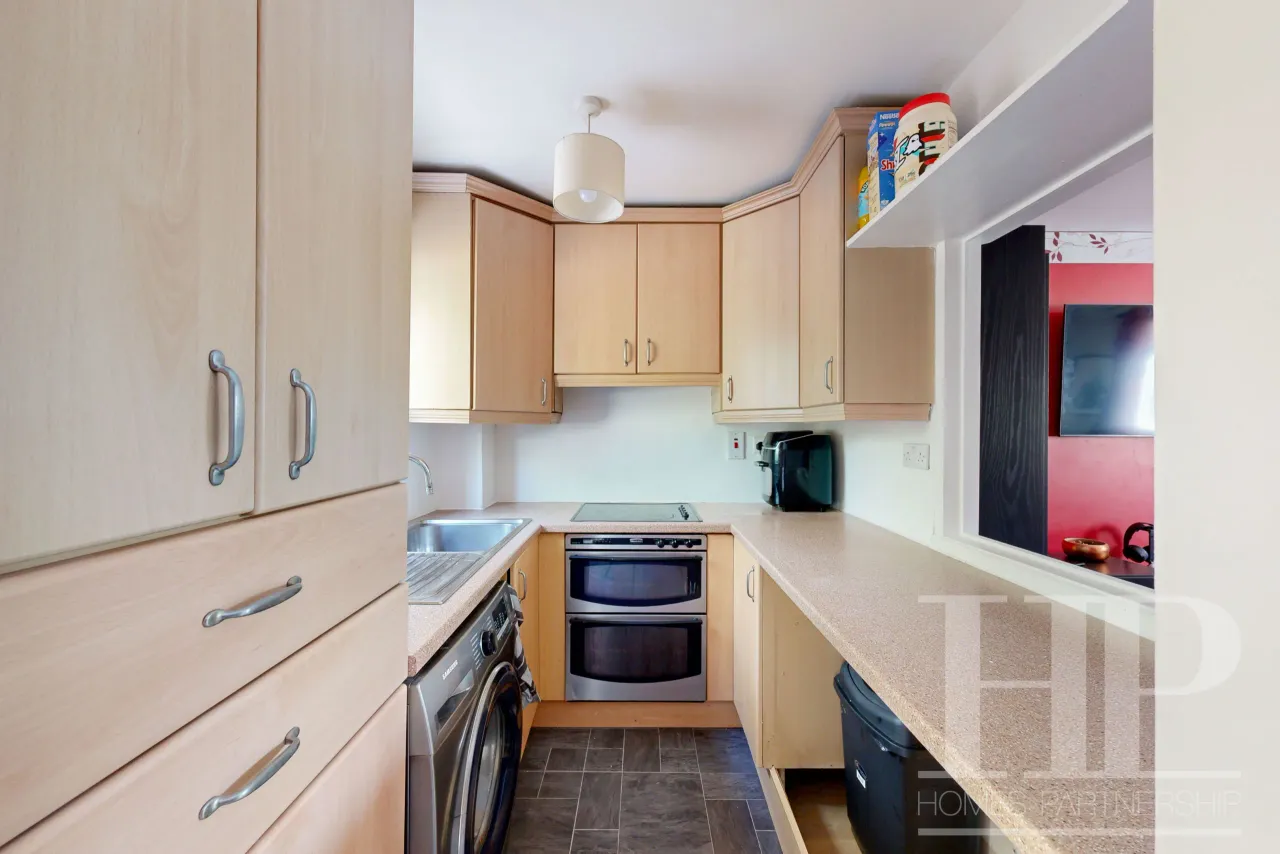 Greenways Walk, Crawley, RH11, photo 4