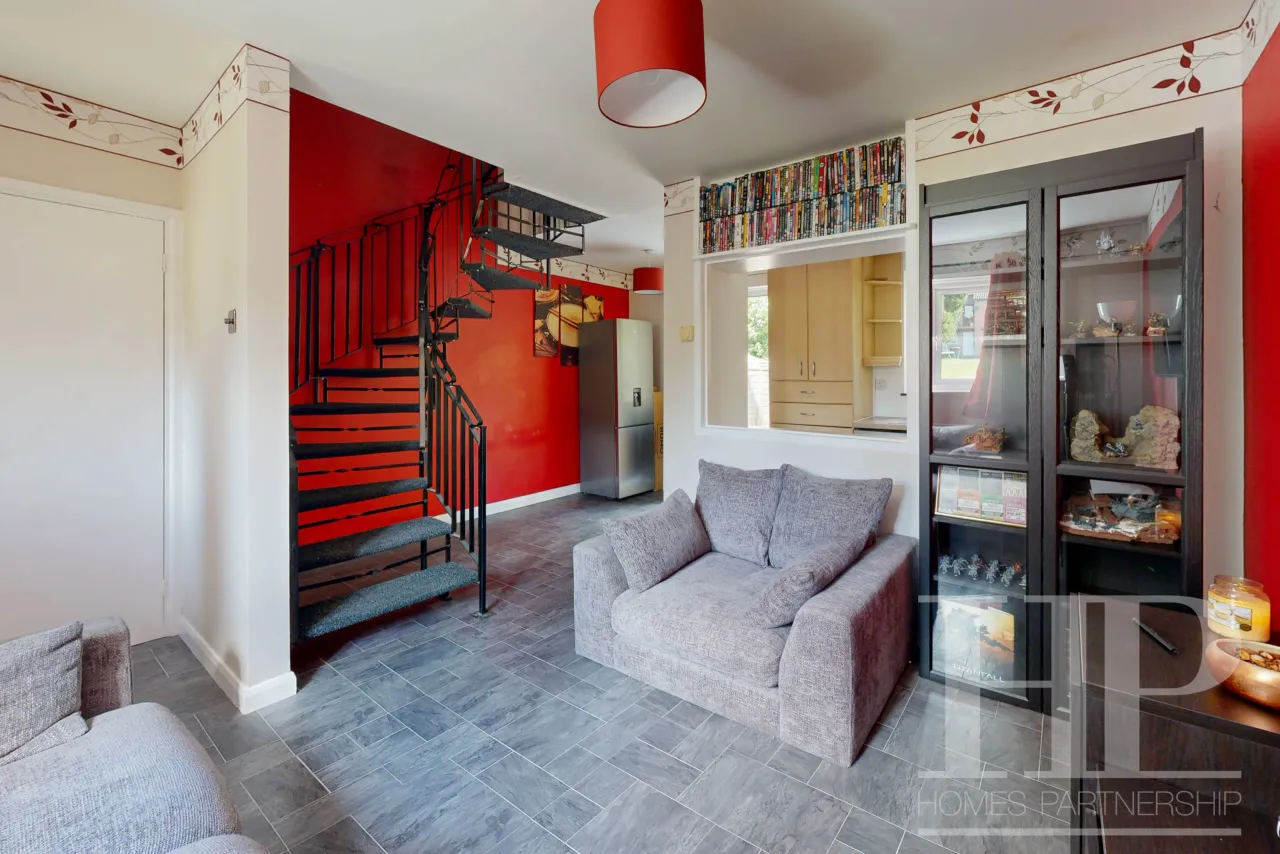 Greenways Walk, Crawley, RH11, photo 6