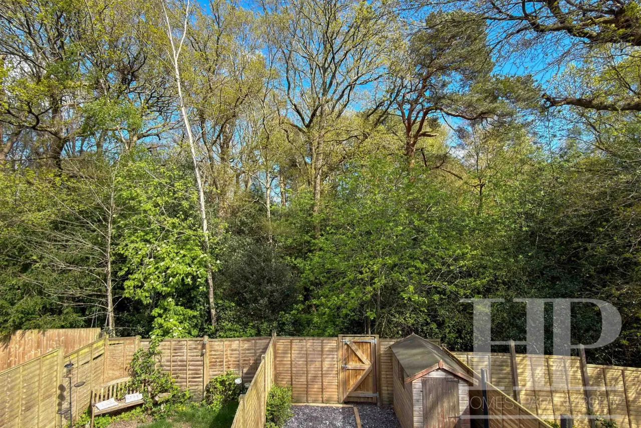 Greenways Walk, Crawley, RH11, photo 14