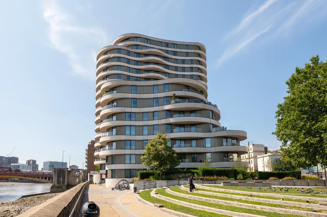 2 bed flat for sale — Apartment W905, Riverwalk, 161 Millbank, London