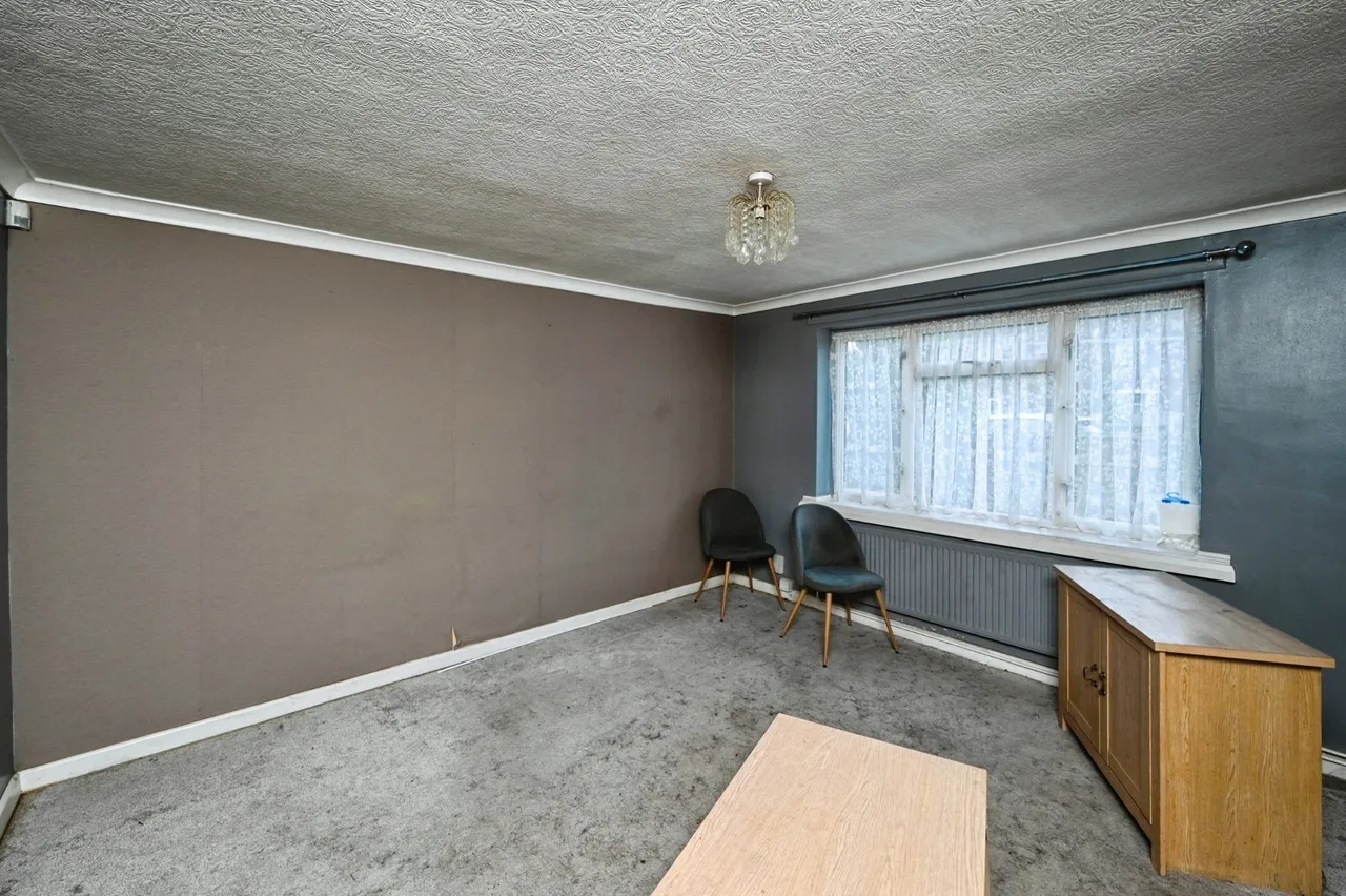 Chestnut Grove, Mansfield Woodhouse, Mansfield, Nottinghamshire, NG19, photo 6