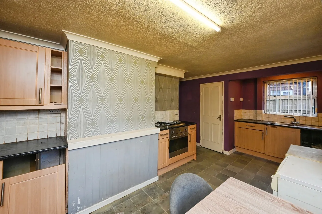 Chestnut Grove, Mansfield Woodhouse, Mansfield, Nottinghamshire, NG19, photo 3
