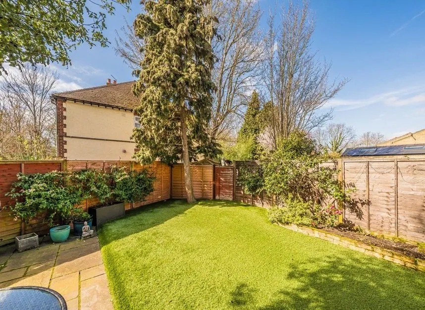 Southfield Gardens, Strawberry Hill, TW1, photo 6