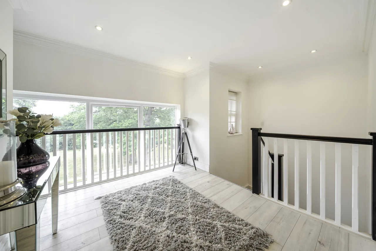 Denham Road, SL0, photo 20