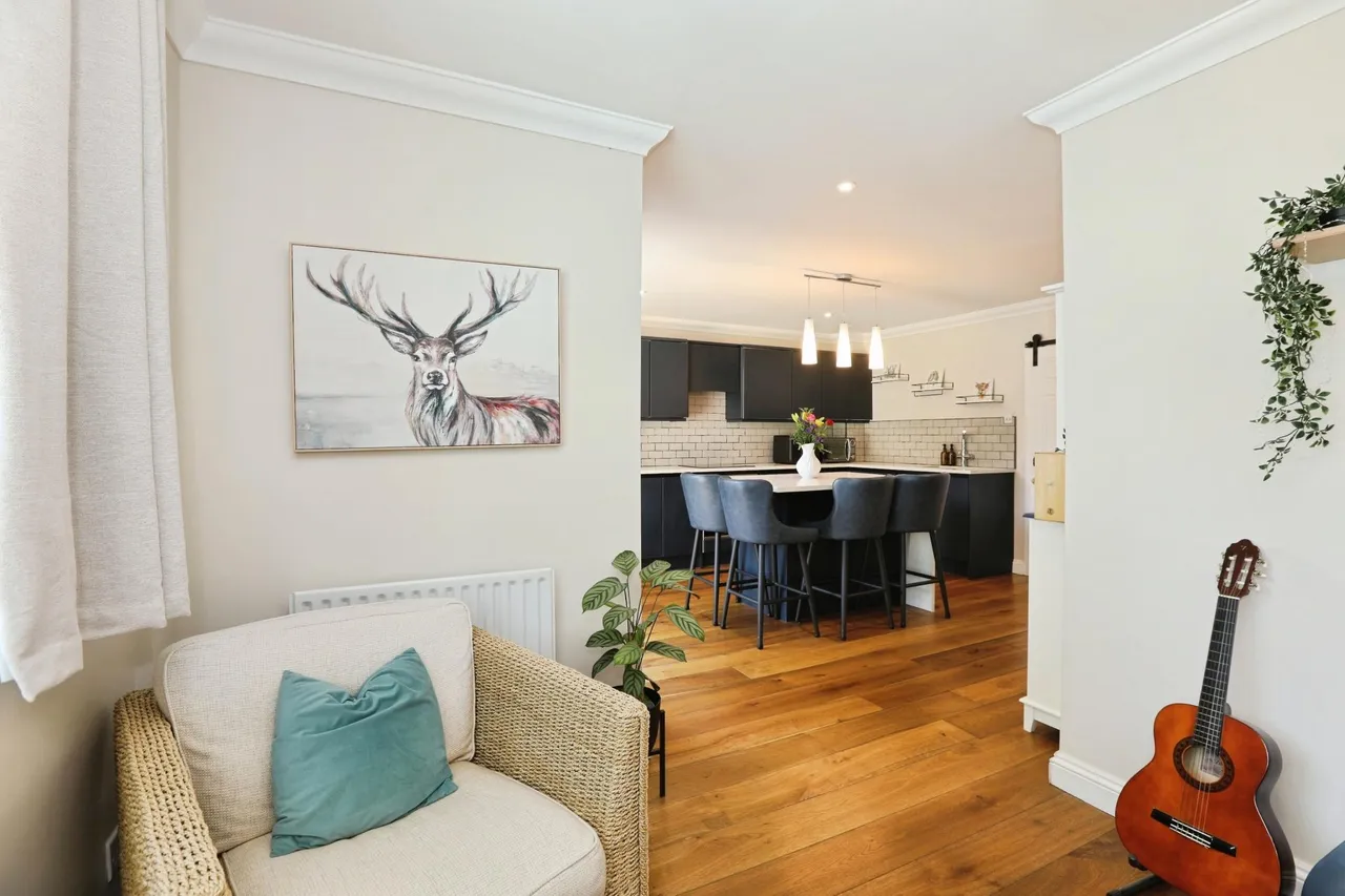 Foxholes, Horsham, RH12, photo 6