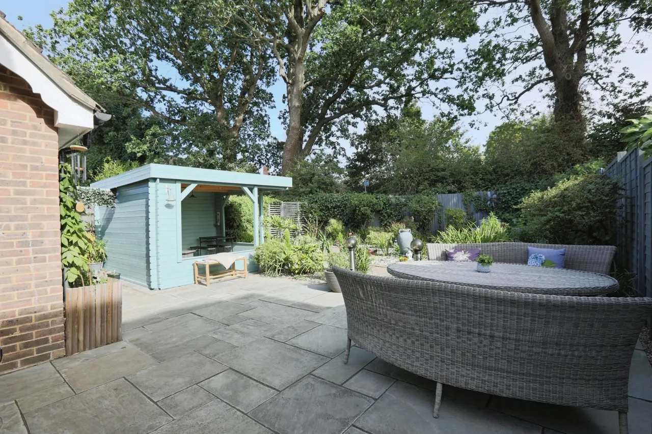 Foxholes, Horsham, RH12, photo 23