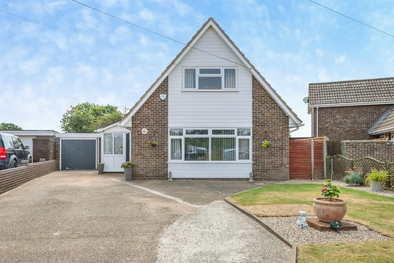 Poplar Drive, Filby, GREAT YARMOUTH, photo 3