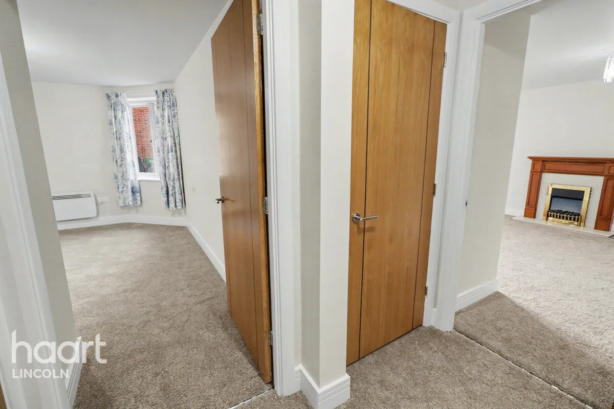 Newport, Lincoln, LN1, photo 3