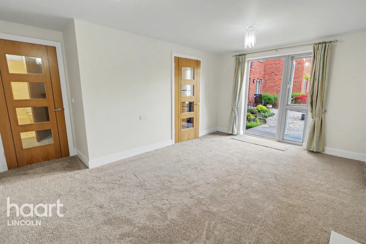 Newport, Lincoln, LN1, photo 5