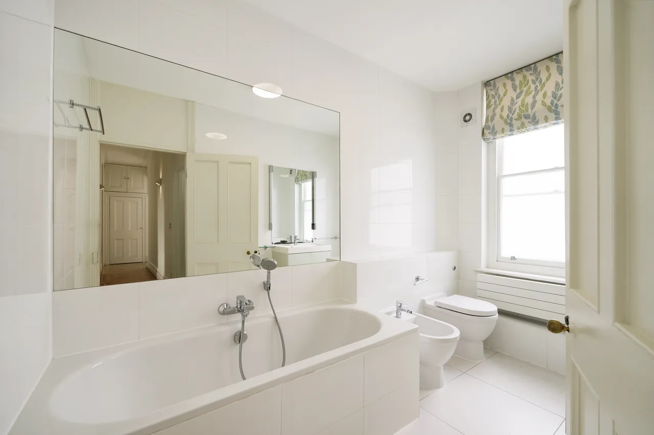 Holland Park Gardens, W14, photo 10