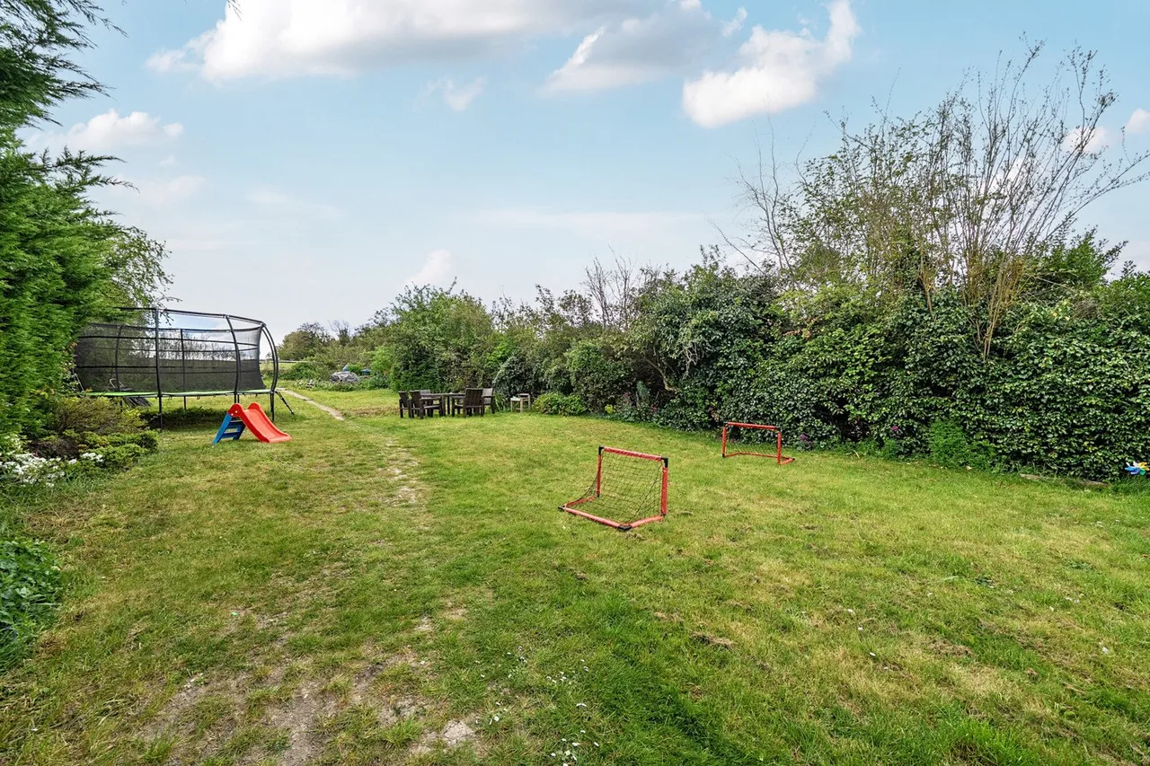 St. Martins Drive, Dartford, DA4, photo 9