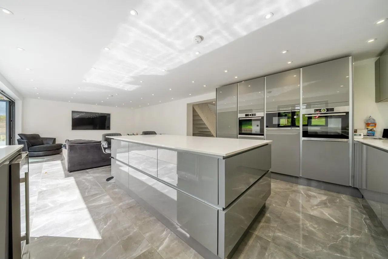 St. Martins Drive, Dartford, DA4, photo 12