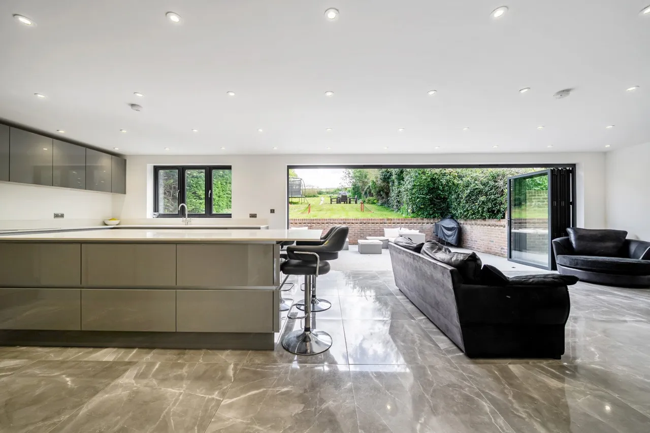 St. Martins Drive, Dartford, DA4, photo 11