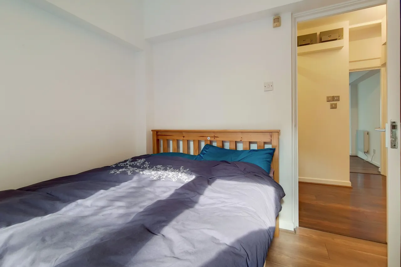 5 Maynards Quay, London, photo 2
