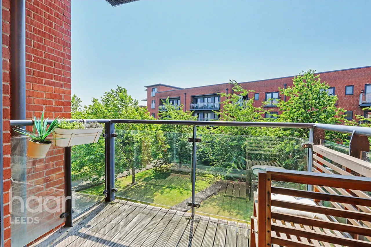 Aire Quay, Leeds, LS10, photo 11