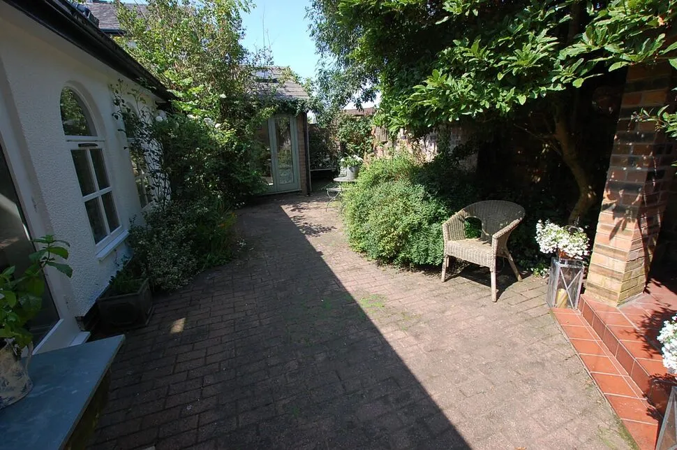 Kings Road, Ashton-under-Lyne, OL6, photo 38