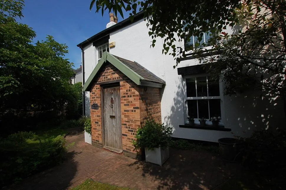 Kings Road, Ashton-under-Lyne, OL6, photo 46