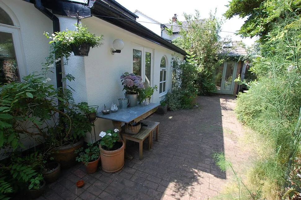 Kings Road, Ashton-under-Lyne, OL6, photo 39