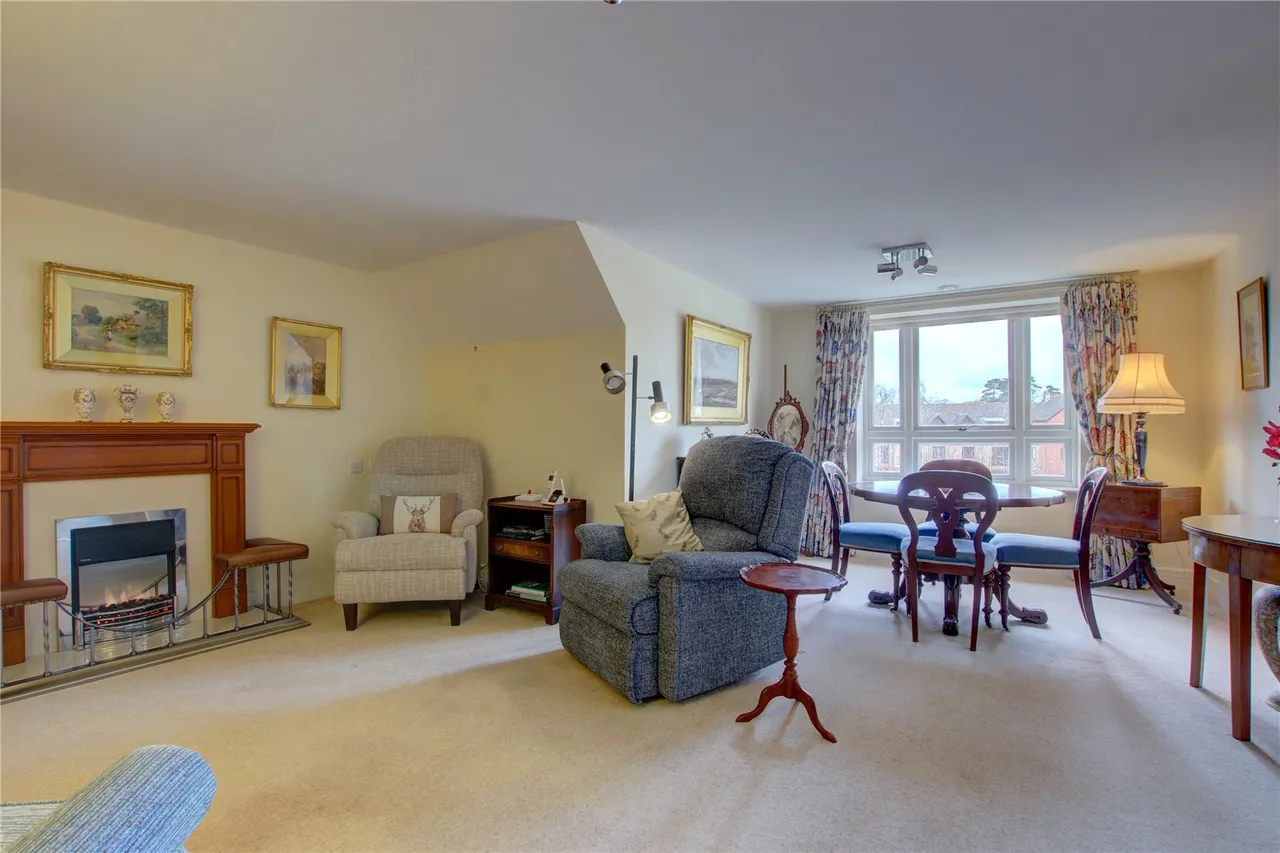 Hanbury Road, Droitwich, Worcestershire, WR9 8GD, photo 3