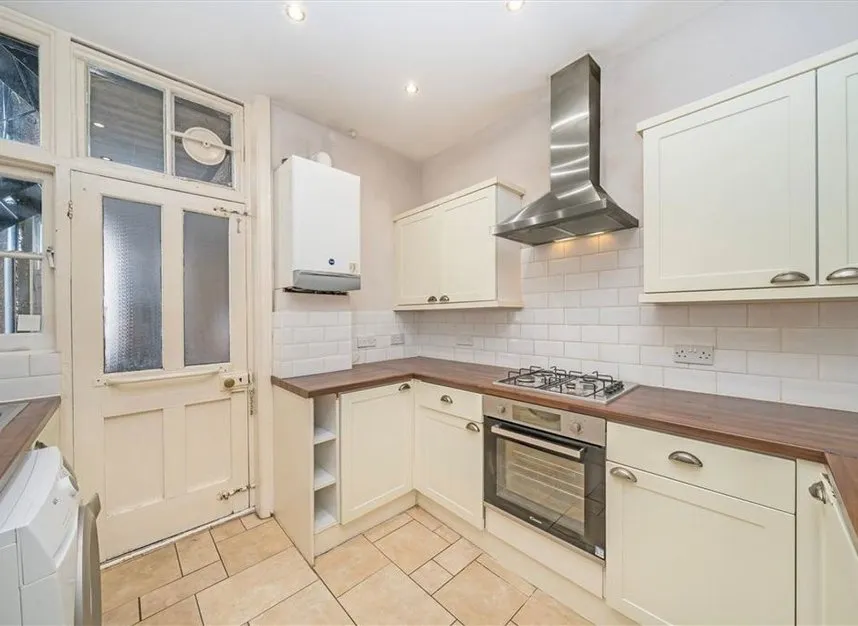 New Cross Road, New Cross, SE14, photo 5