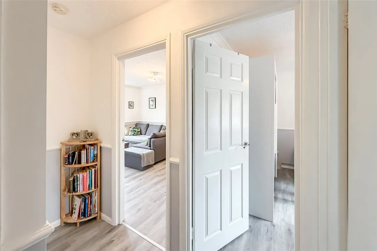 Taylor Close, St. Albans, Hertfordshire, AL4 9YB, photo 7