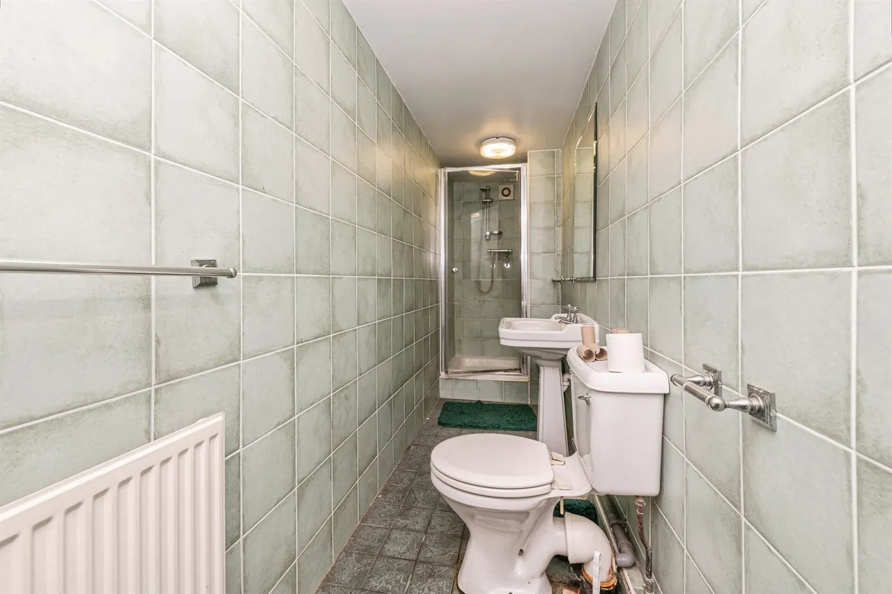 Fitzwilliam Street, Huddersfield, photo 7