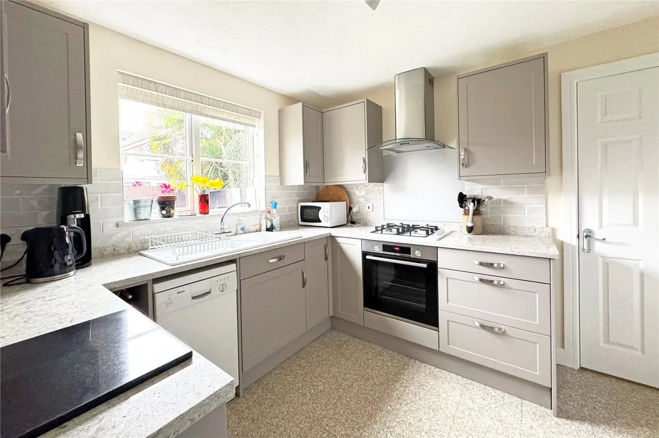 Angmering, BN16, photo 10