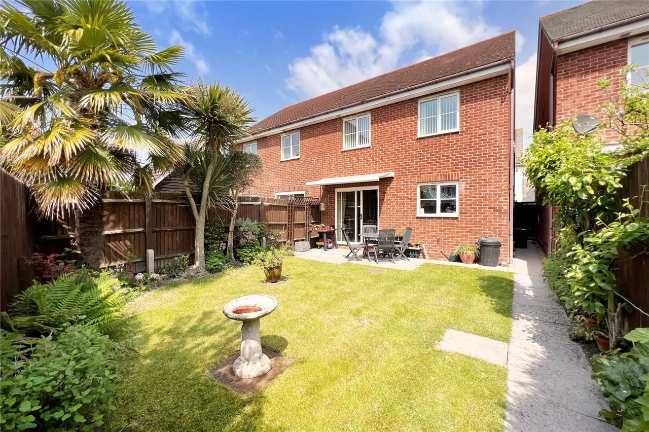 2 bed house for sale, Angmering, BN16