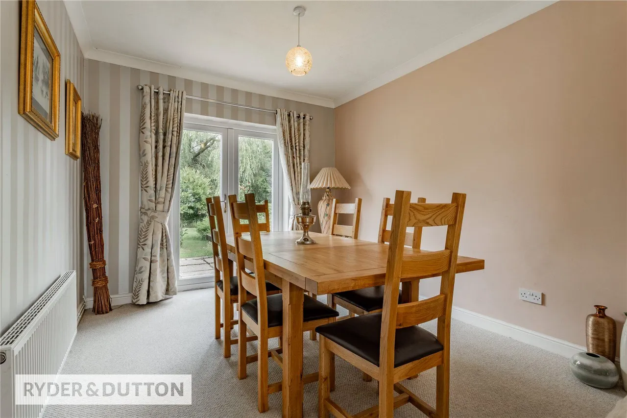 Marsden Close, Thornham, OL16, photo 7