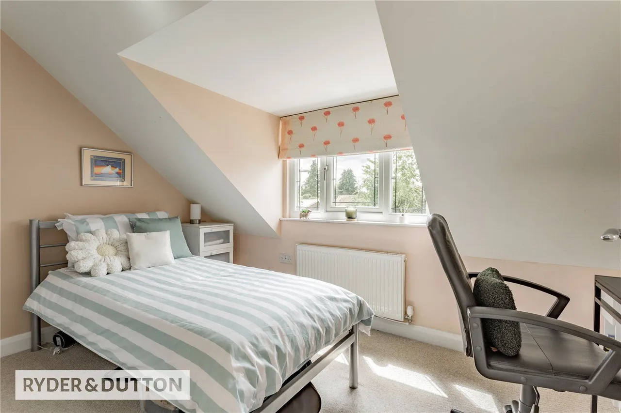 Marsden Close, Thornham, OL16, photo 20
