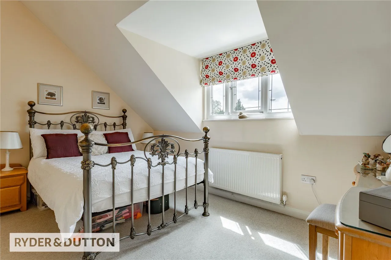 Marsden Close, Thornham, OL16, photo 17