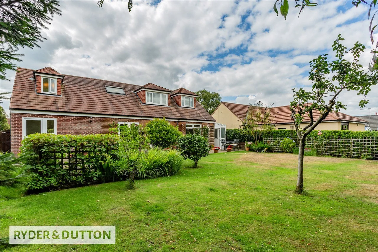 Marsden Close, Thornham, OL16, photo 26