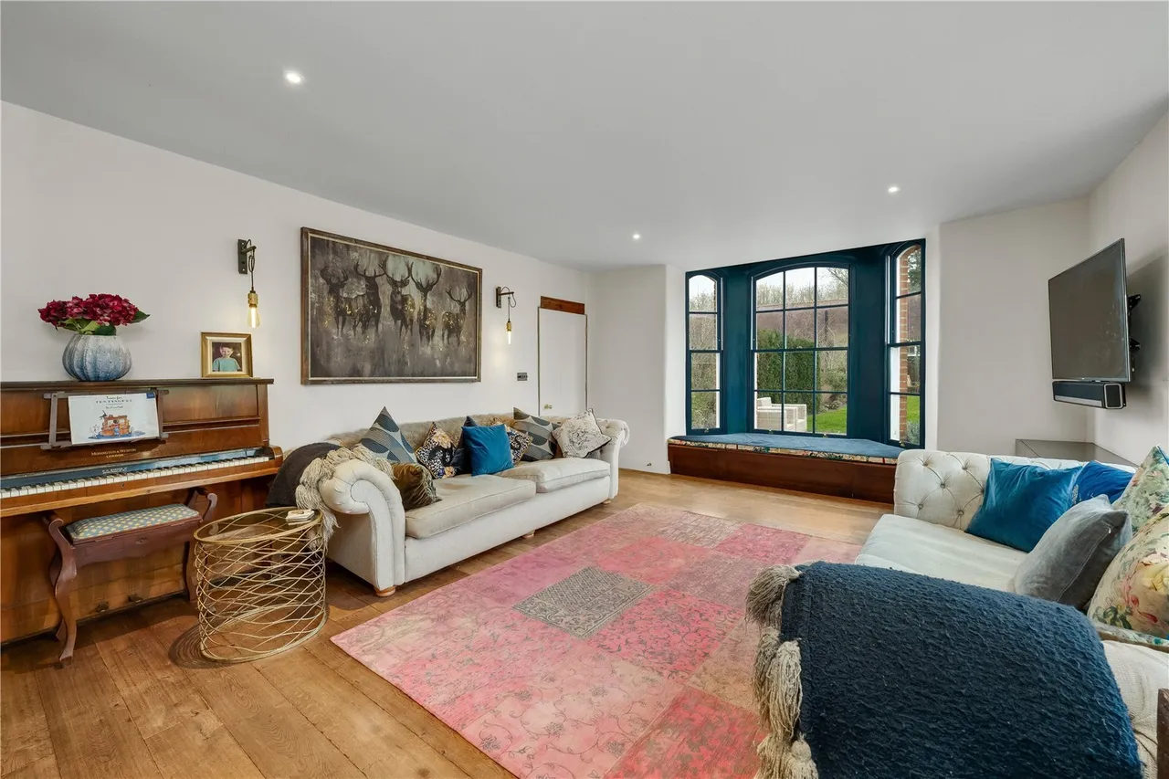 Sutton Park, Sutton Green, GU4, photo 5